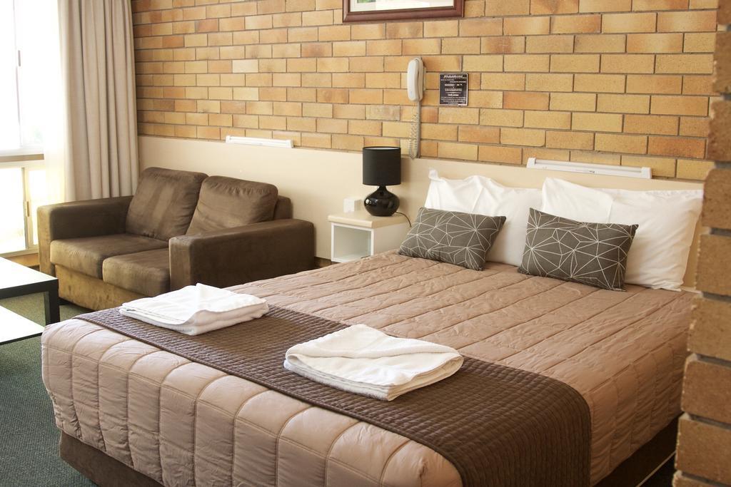 Buckaroo Motor Inn Уоруик Екстериор снимка