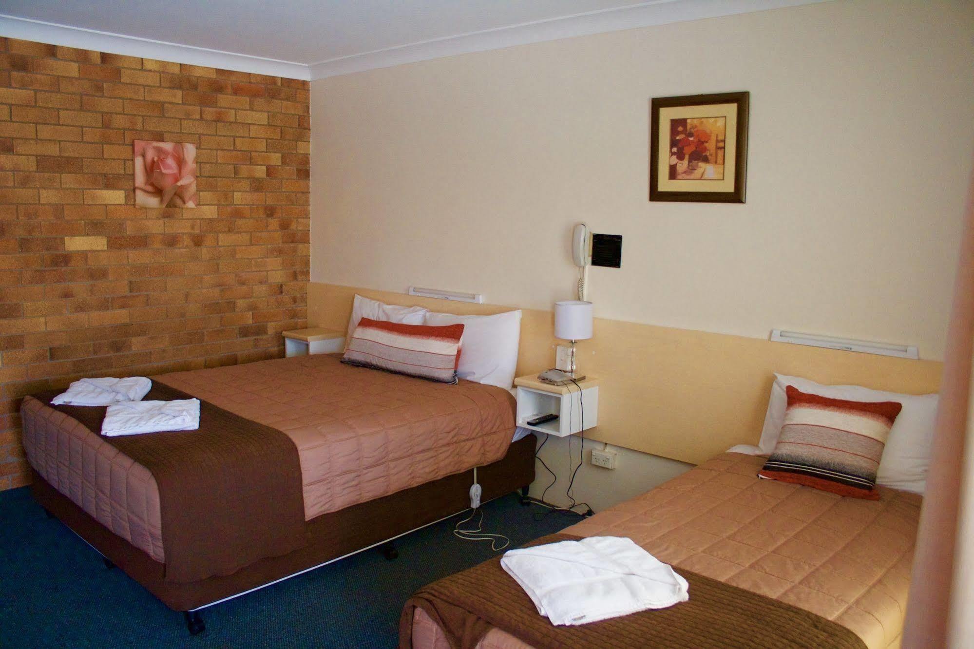 Buckaroo Motor Inn Уоруик Екстериор снимка