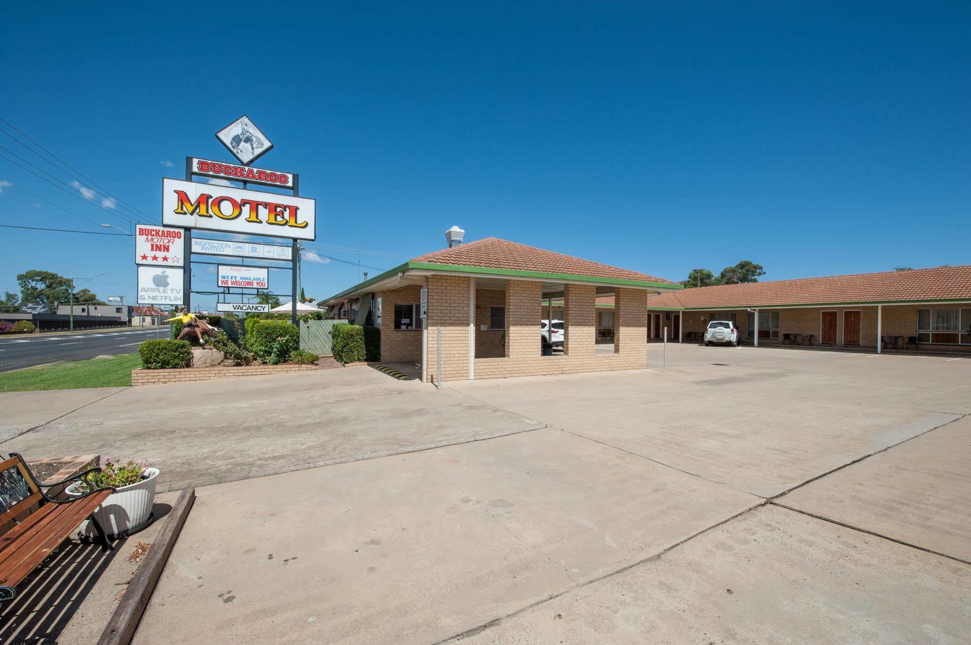 Buckaroo Motor Inn Уоруик Екстериор снимка