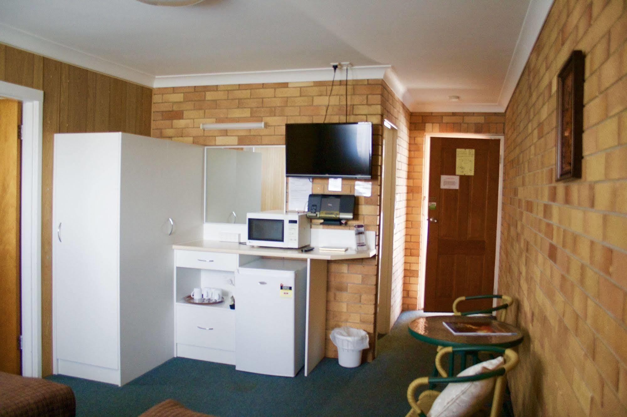 Buckaroo Motor Inn Уоруик Екстериор снимка